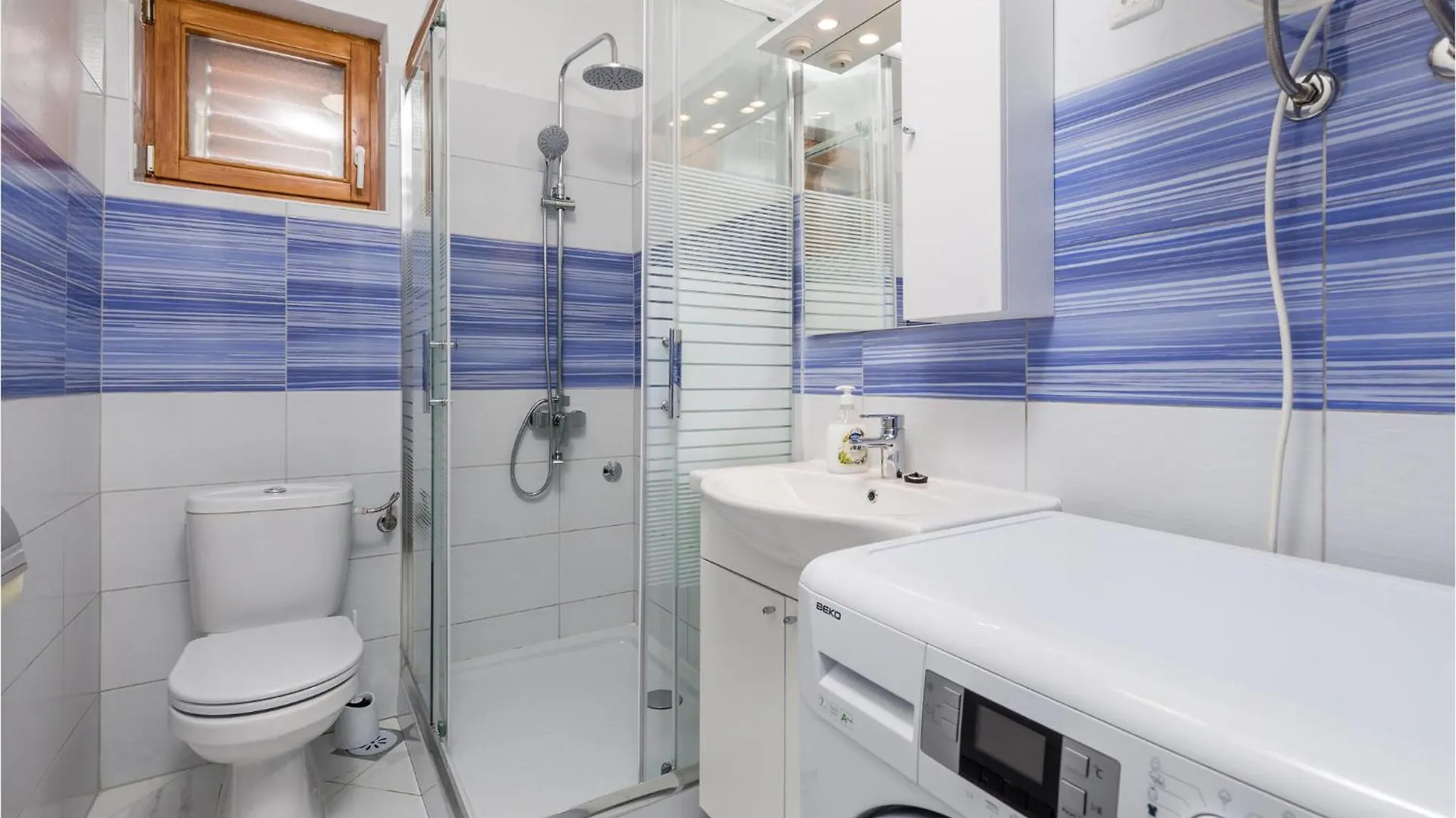 Nice Apartment In Cres With Kitchen Croatia