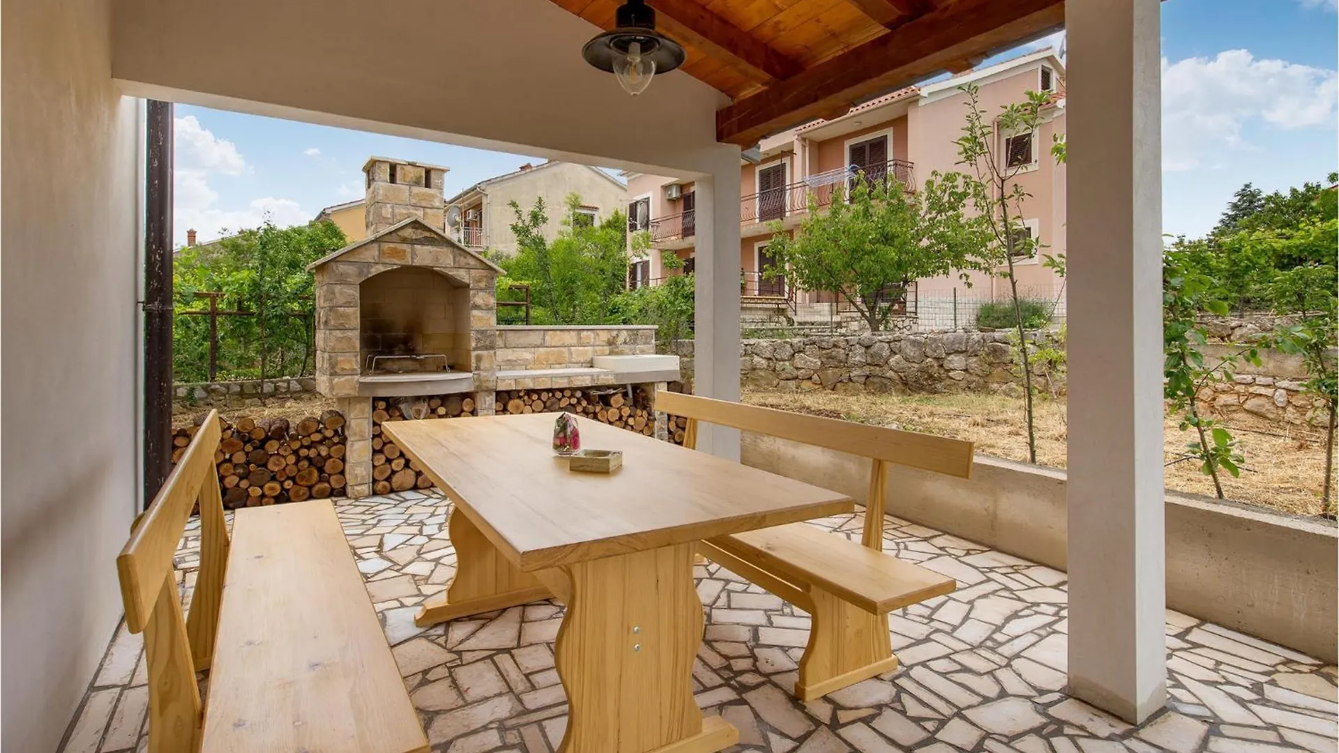 Nice Apartment In Cres With Kitchen Croatia