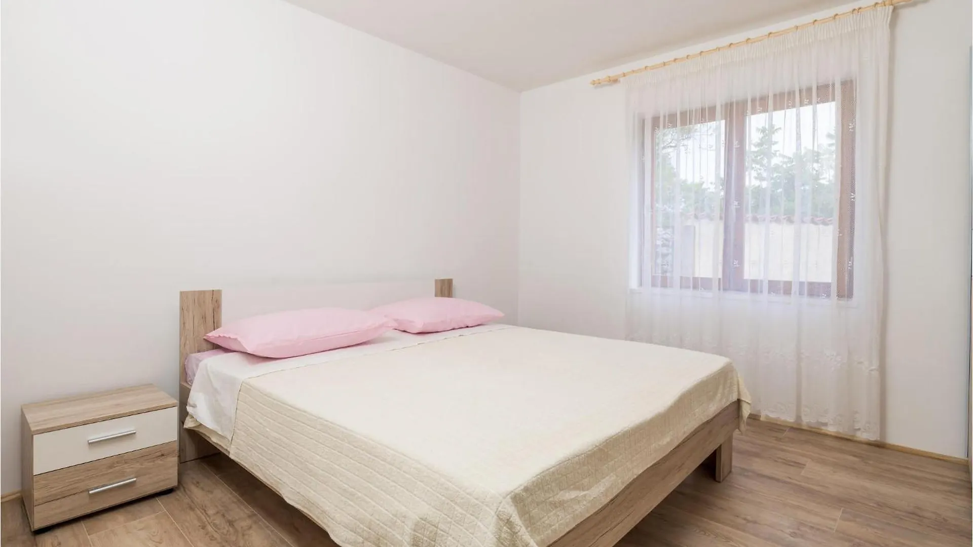 Nice Apartment In Cres With Kitchen 0*,  Croatia